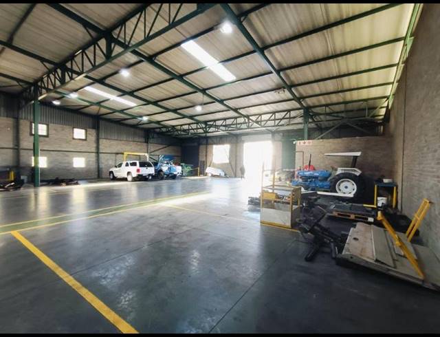 INDUSTRIAL PROPERTY TO RENT IN HALFWAY HOUSE